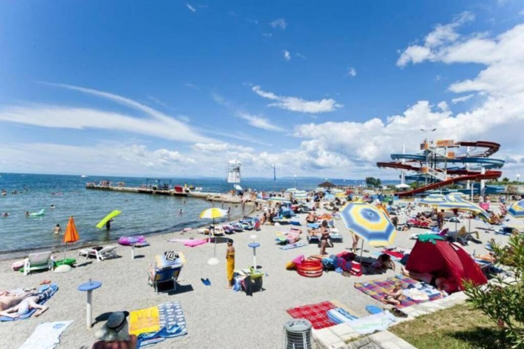 5 Min Walk To Beach, 2X Queen Bed, 2X Ac, Garage Izola Exteriör bild