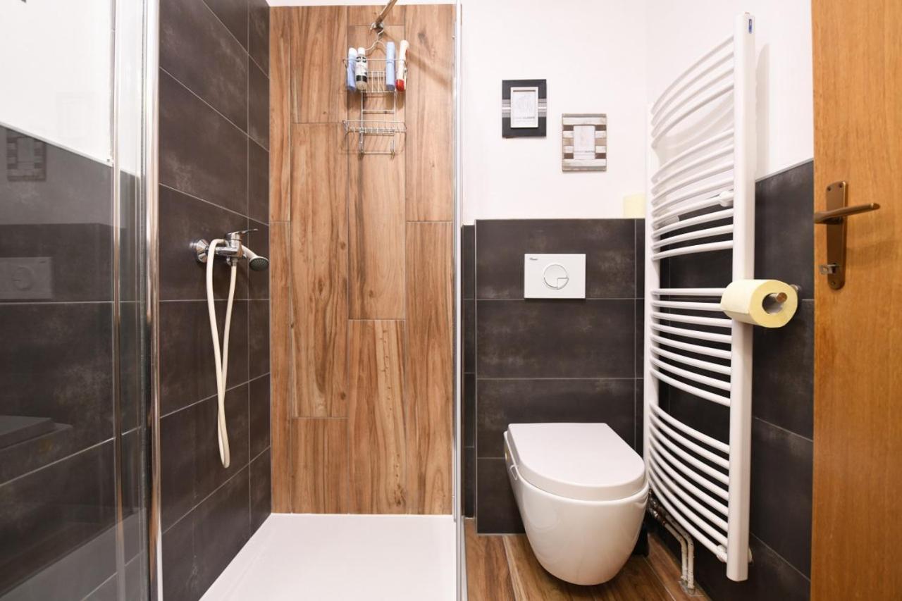 5 Min Walk To Beach, 2X Queen Bed, 2X Ac, Garage Izola Exteriör bild